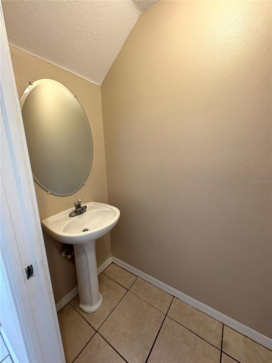 Image 4 of 16 For 12010 Peach Grove Court