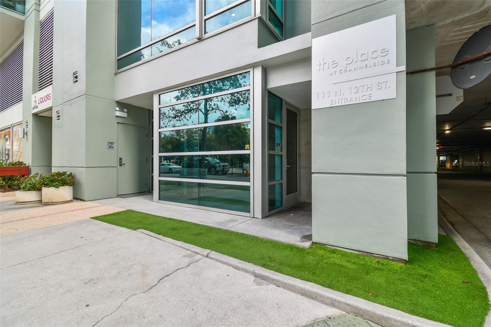 Image 31 of 35 For 111 12th Street 1414