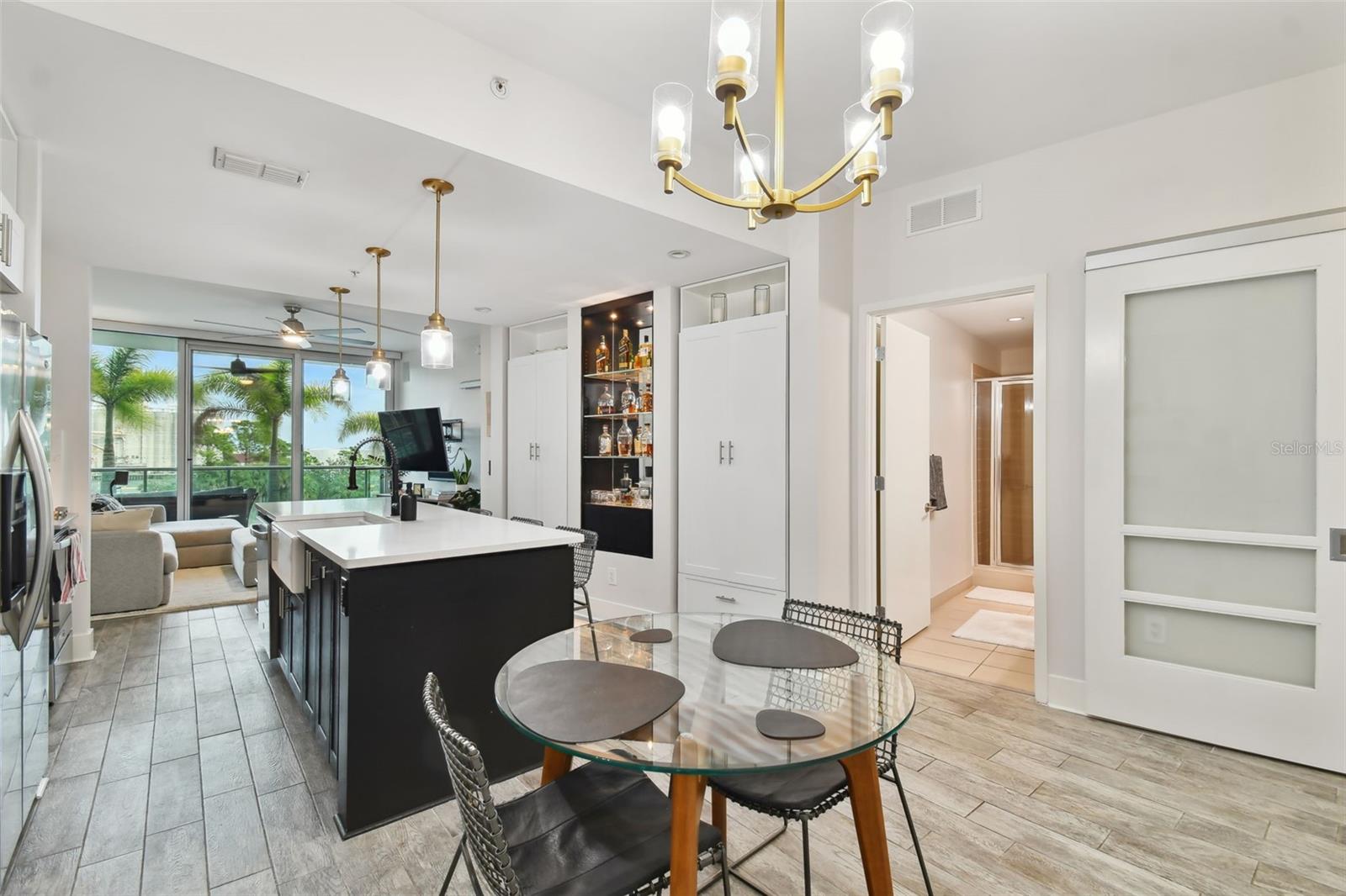 Image 7 of 35 For 111 12th Street 1414