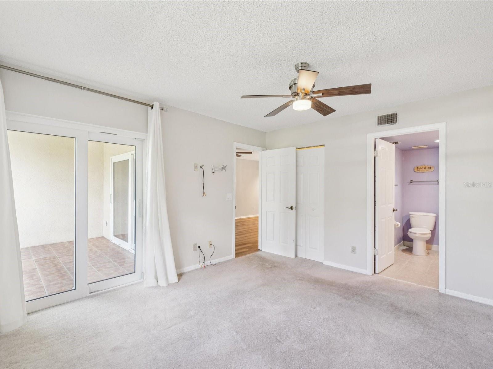 Image 11 of 26 For 12900 Vonn Road E203