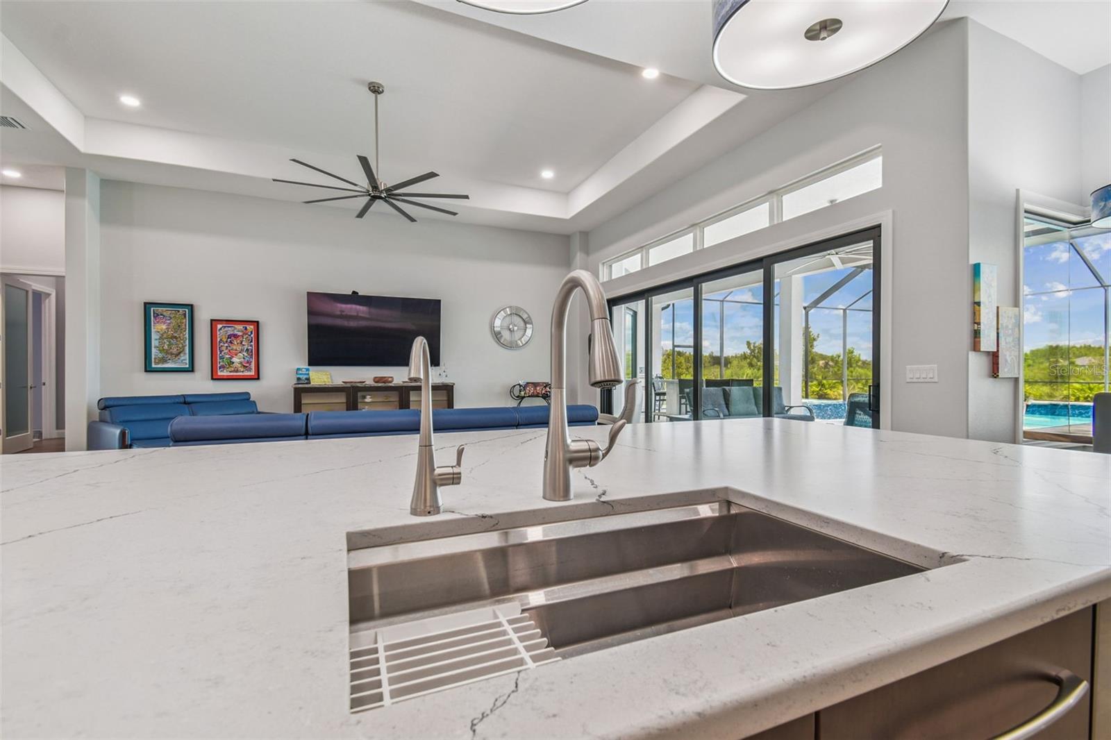 Listing photo id 8 for 29171 Ginnetto Drive