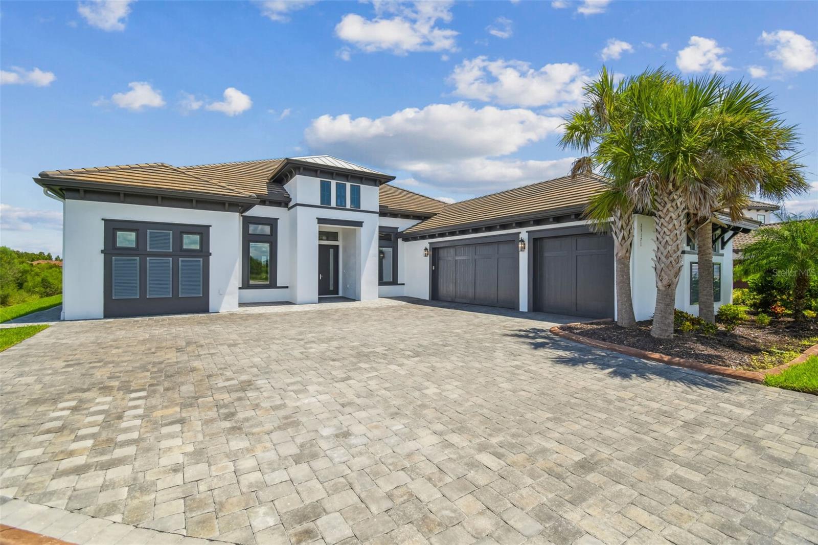 Listing photo id 98 for 29171 Ginnetto Drive