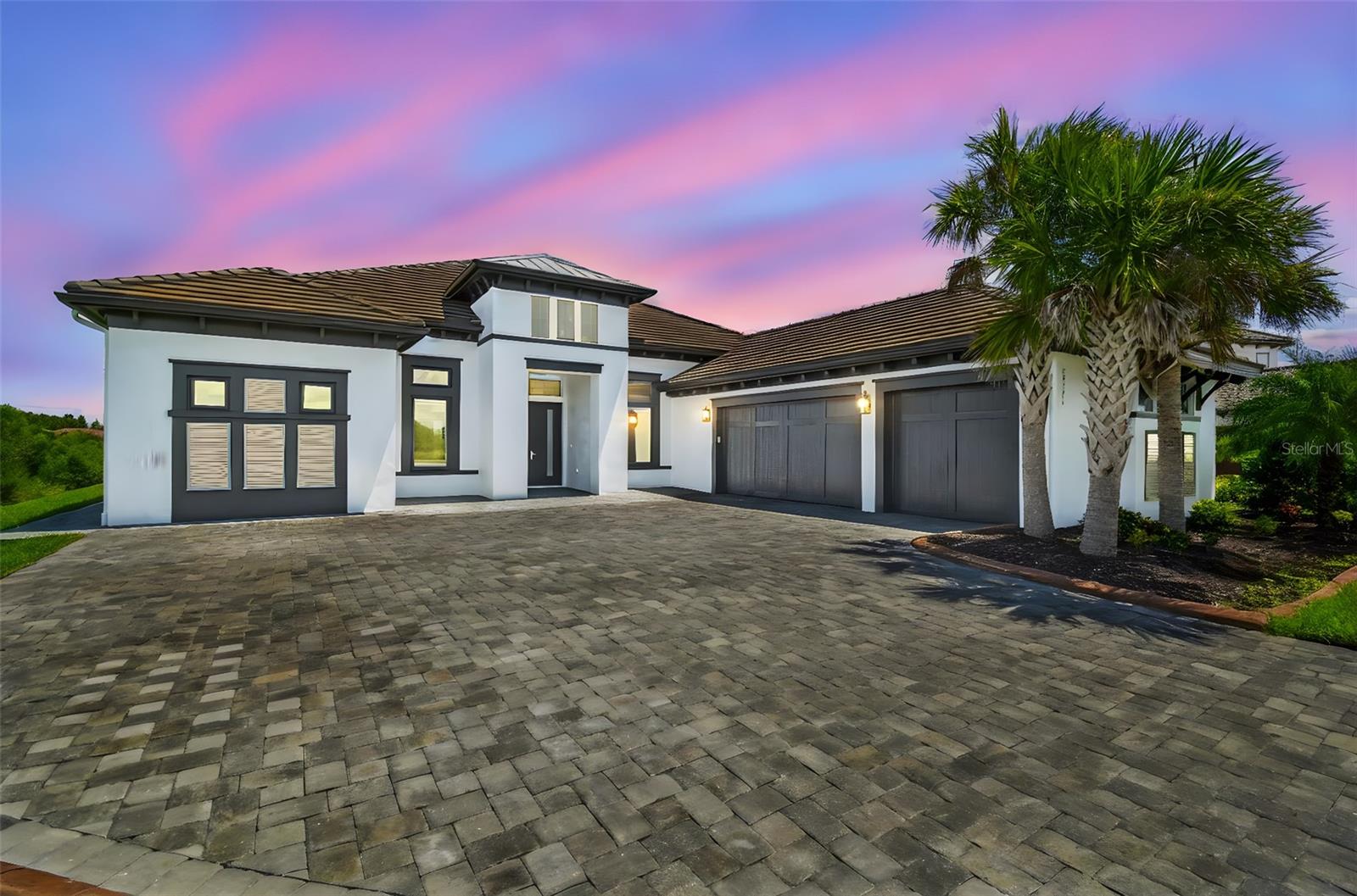Listing photo id 3 for 29171 Ginnetto Drive
