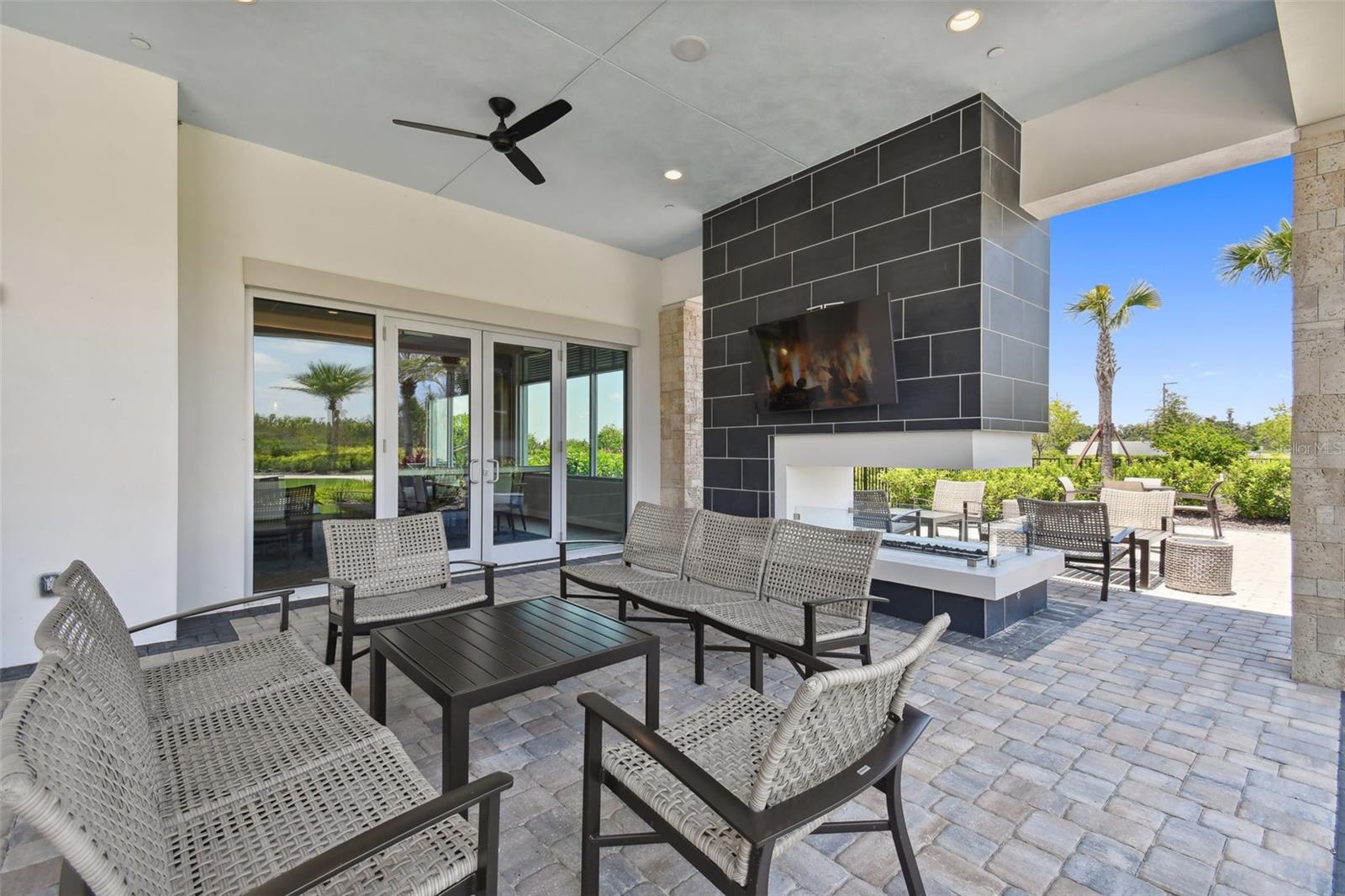 Listing photo id 89 for 29171 Ginnetto Drive