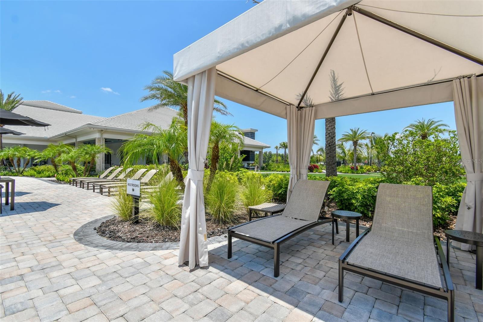 Listing photo id 90 for 29171 Ginnetto Drive
