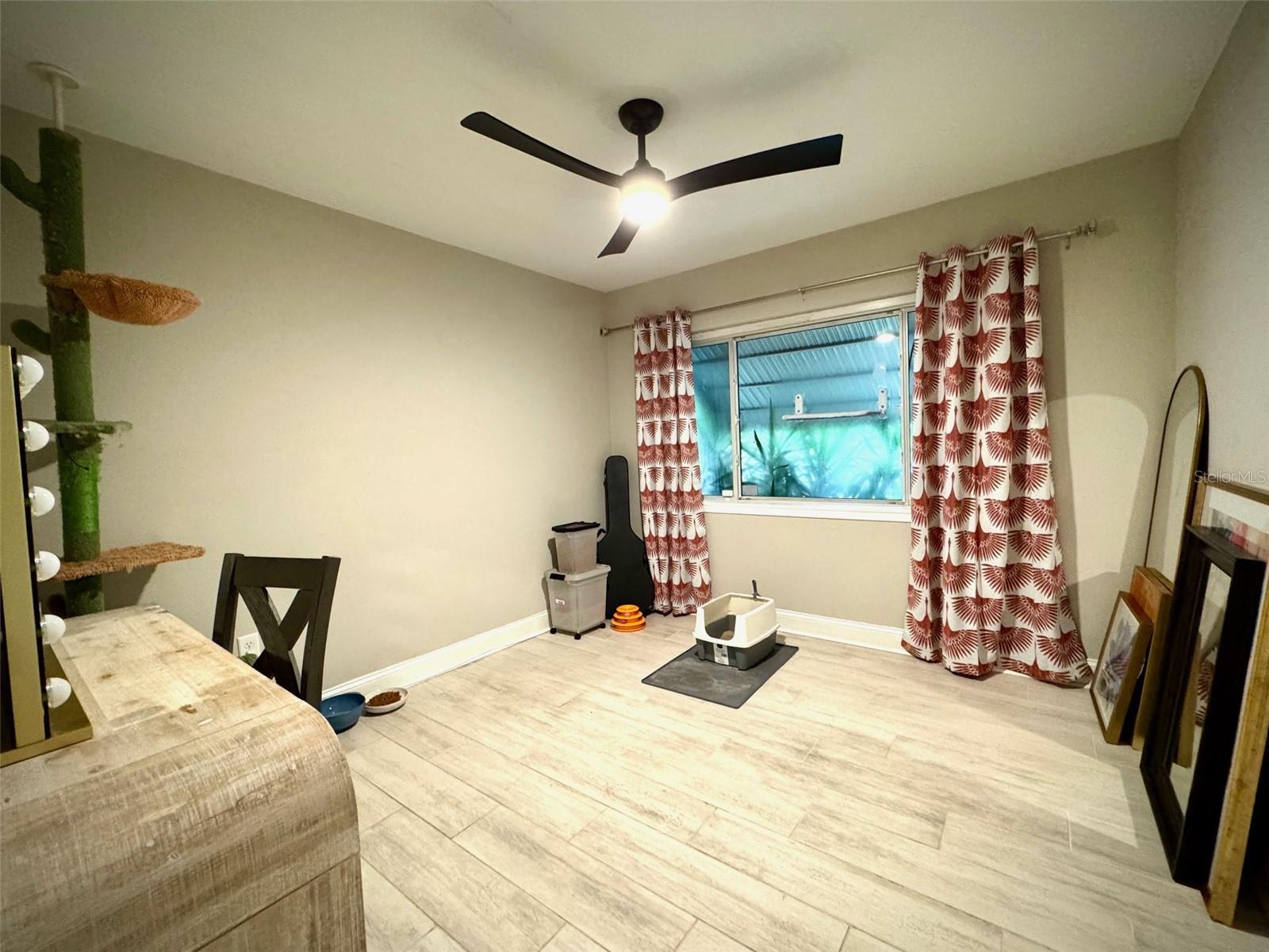 Image 20 of 38 For 3535 19th Street N