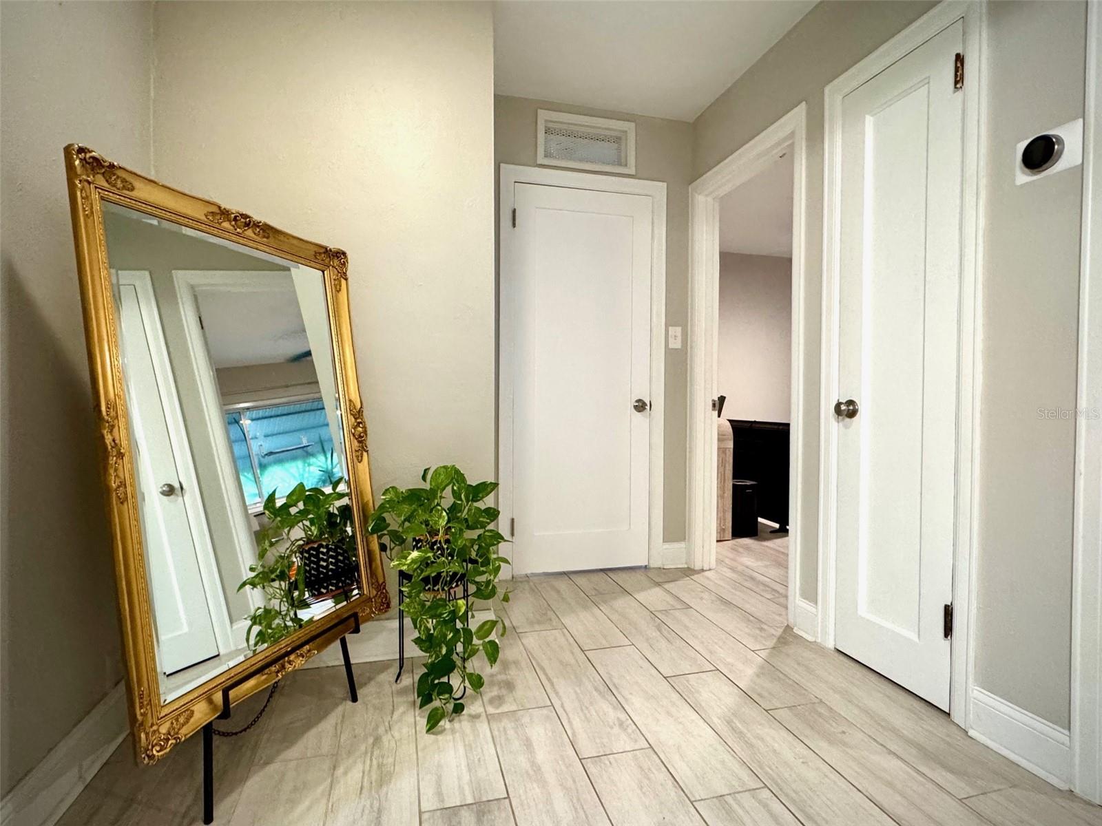 Image 23 of 38 For 3535 19th Street N