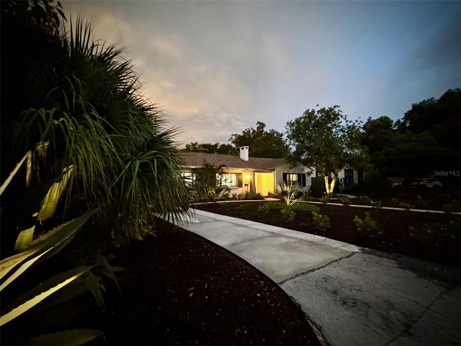 Image 36 of 38 For 3535 19th Street N