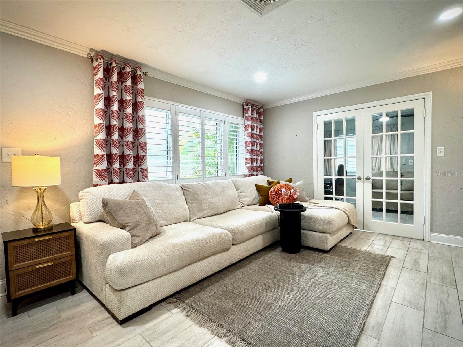 Image 7 of 38 For 3535 19th Street N