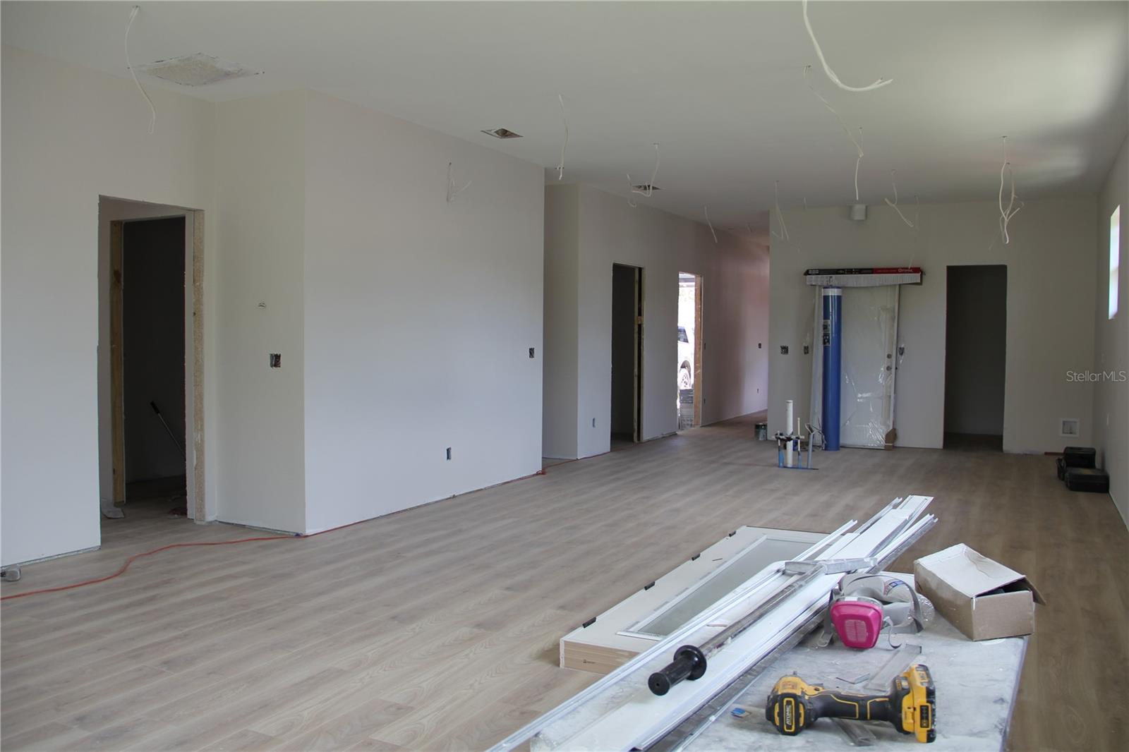 Image 10 of 20 For 8112 Ola Avenue
