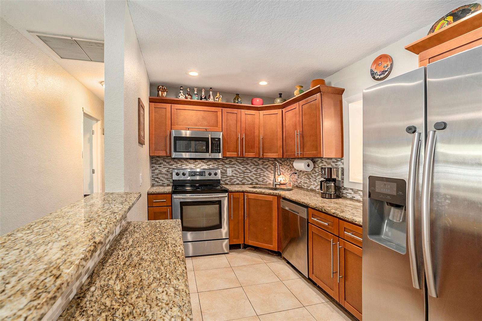 Image 11 of 32 For 4108 Bay View Avenue