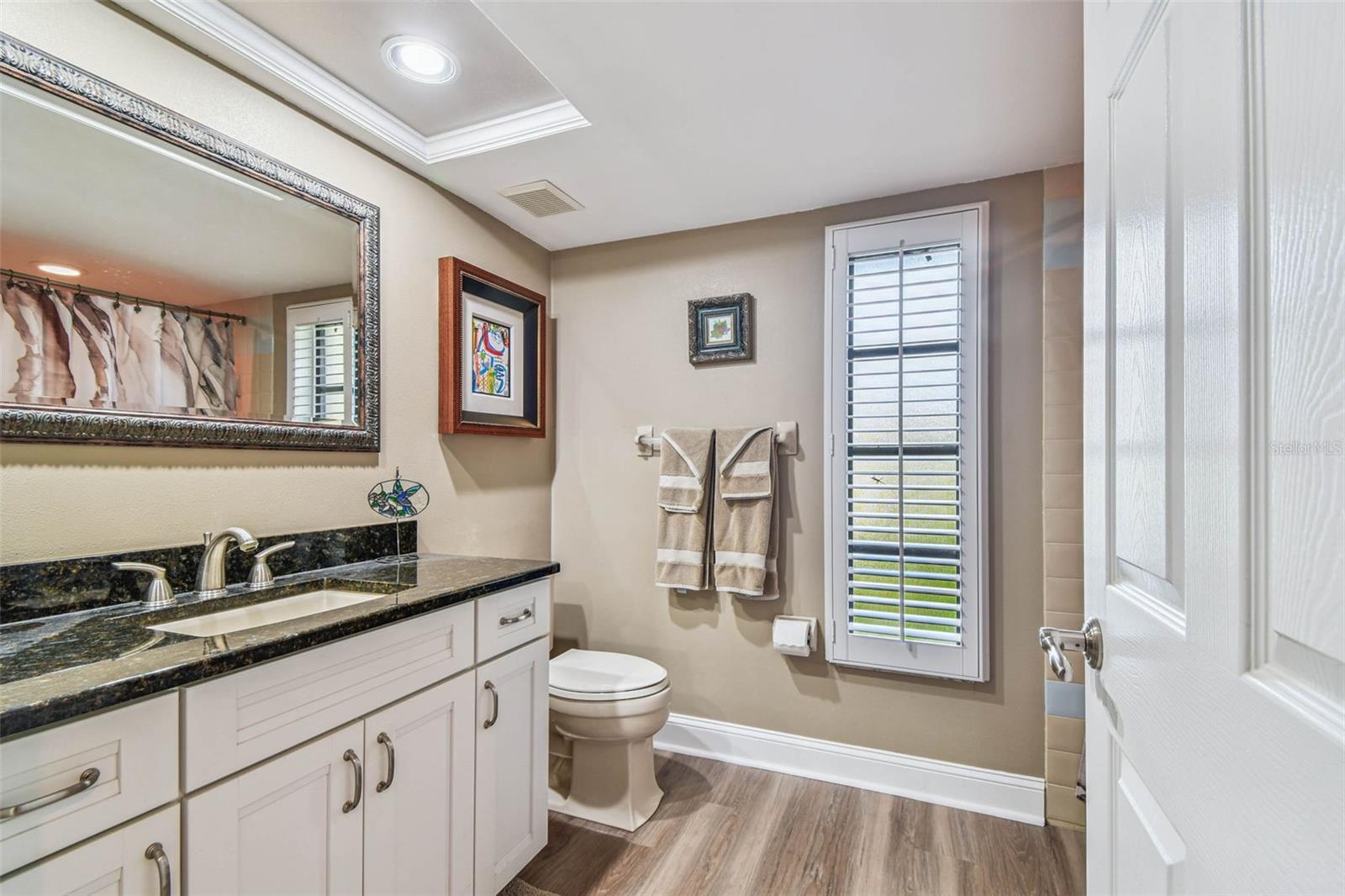Image 13 of 30 For 18104 Woodcreek Place
