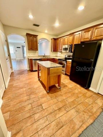 Image 4 of 24 For 16334 Rollingbrook Drive