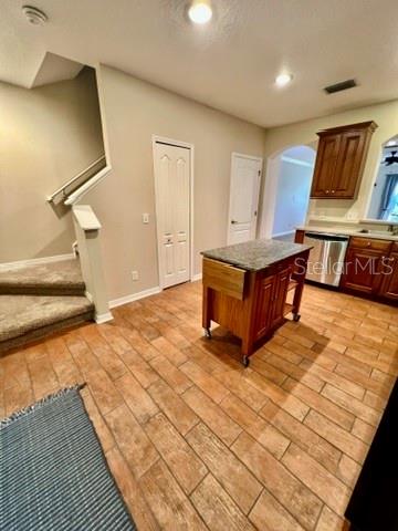 Image 6 of 24 For 16334 Rollingbrook Drive