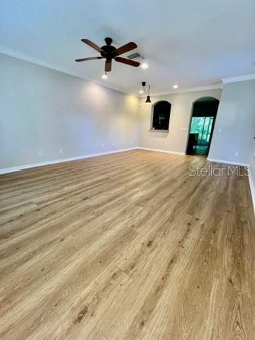 Image 8 of 24 For 16334 Rollingbrook Drive