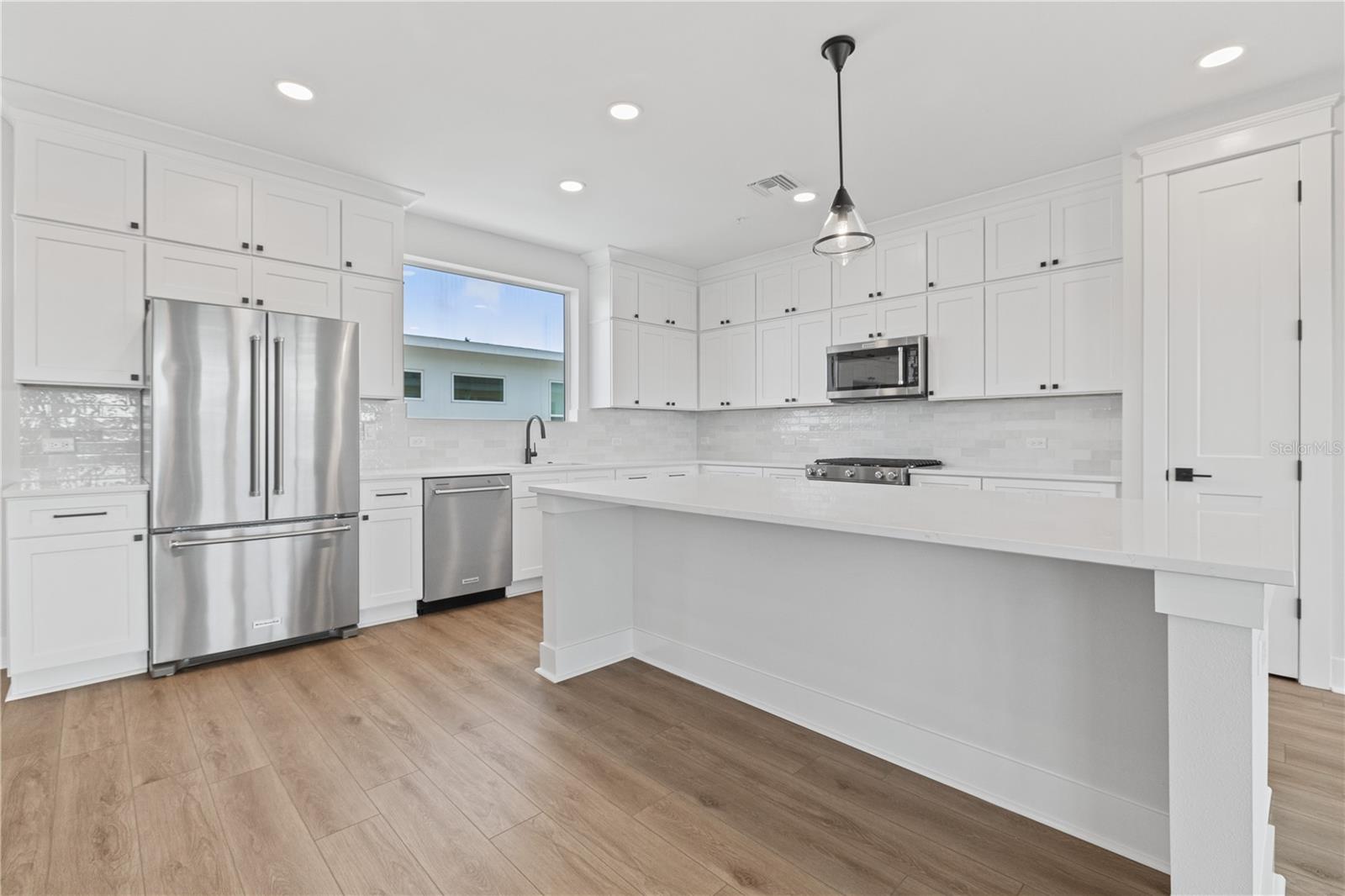 Image 5 of 16 For 13 29th Avenue N