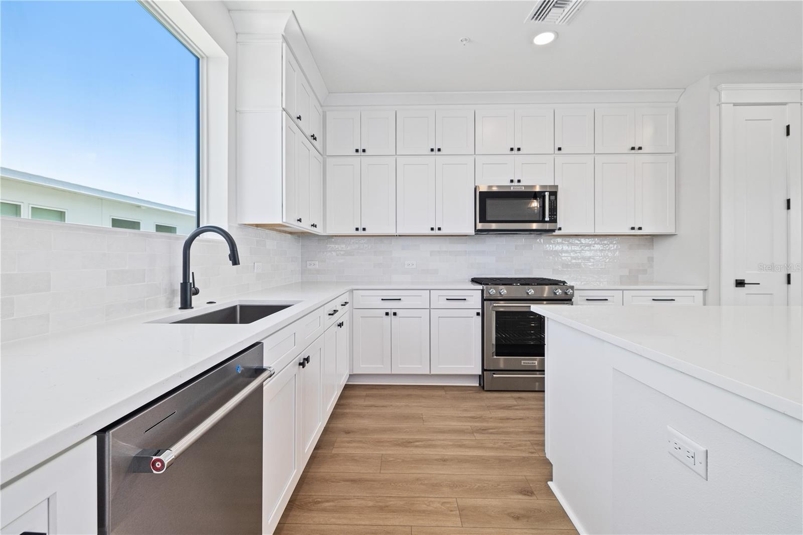 Image 6 of 16 For 13 29th Avenue N