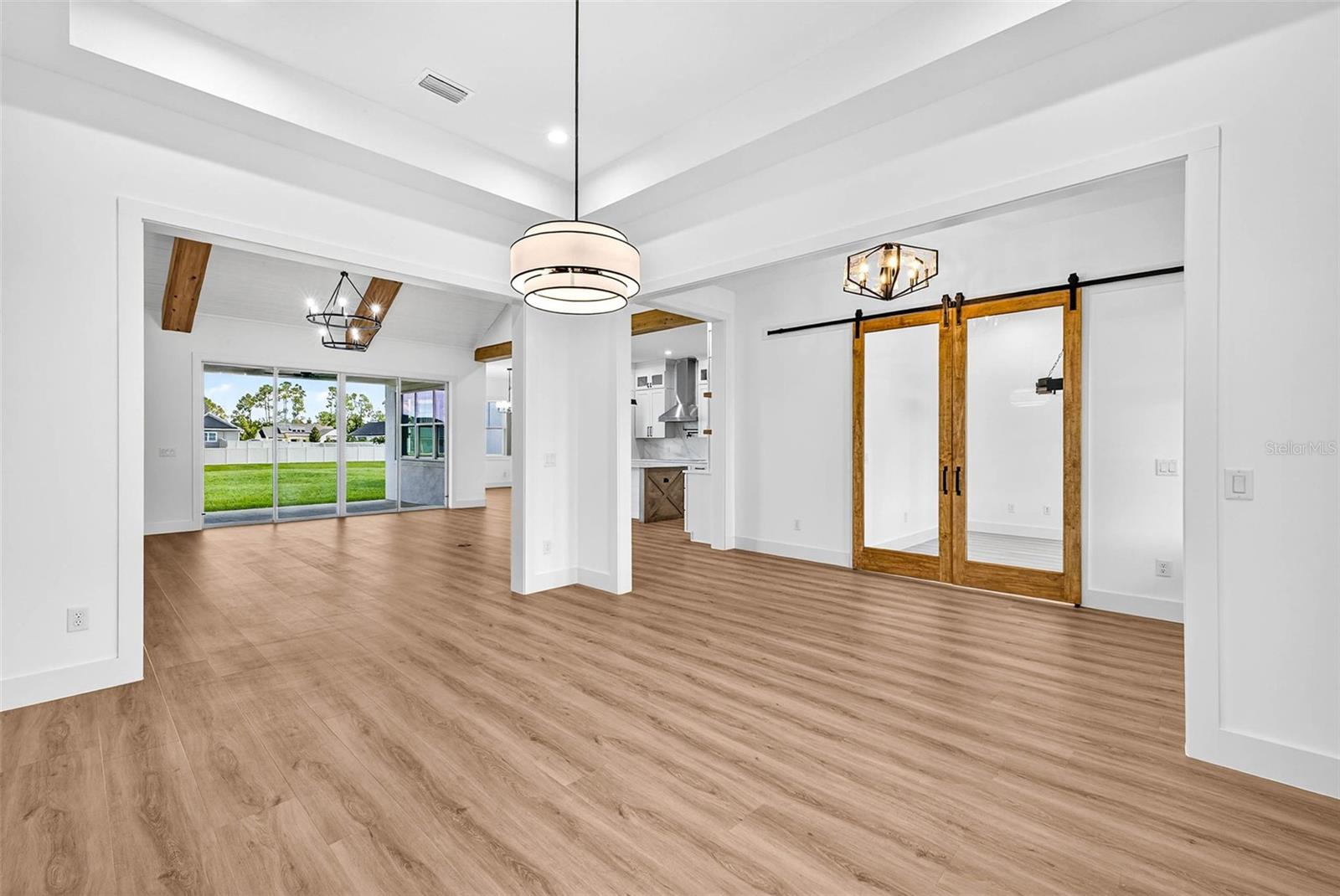 Image 11 of 86 For 32859 3rd Ave