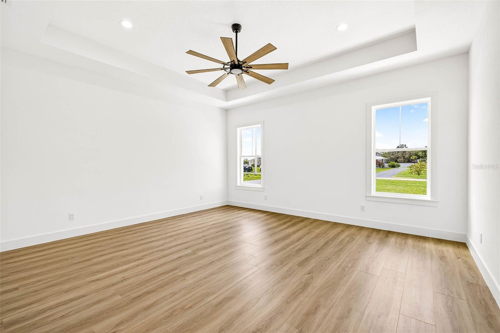 Image 33 of 86 For 32859 3rd Ave
