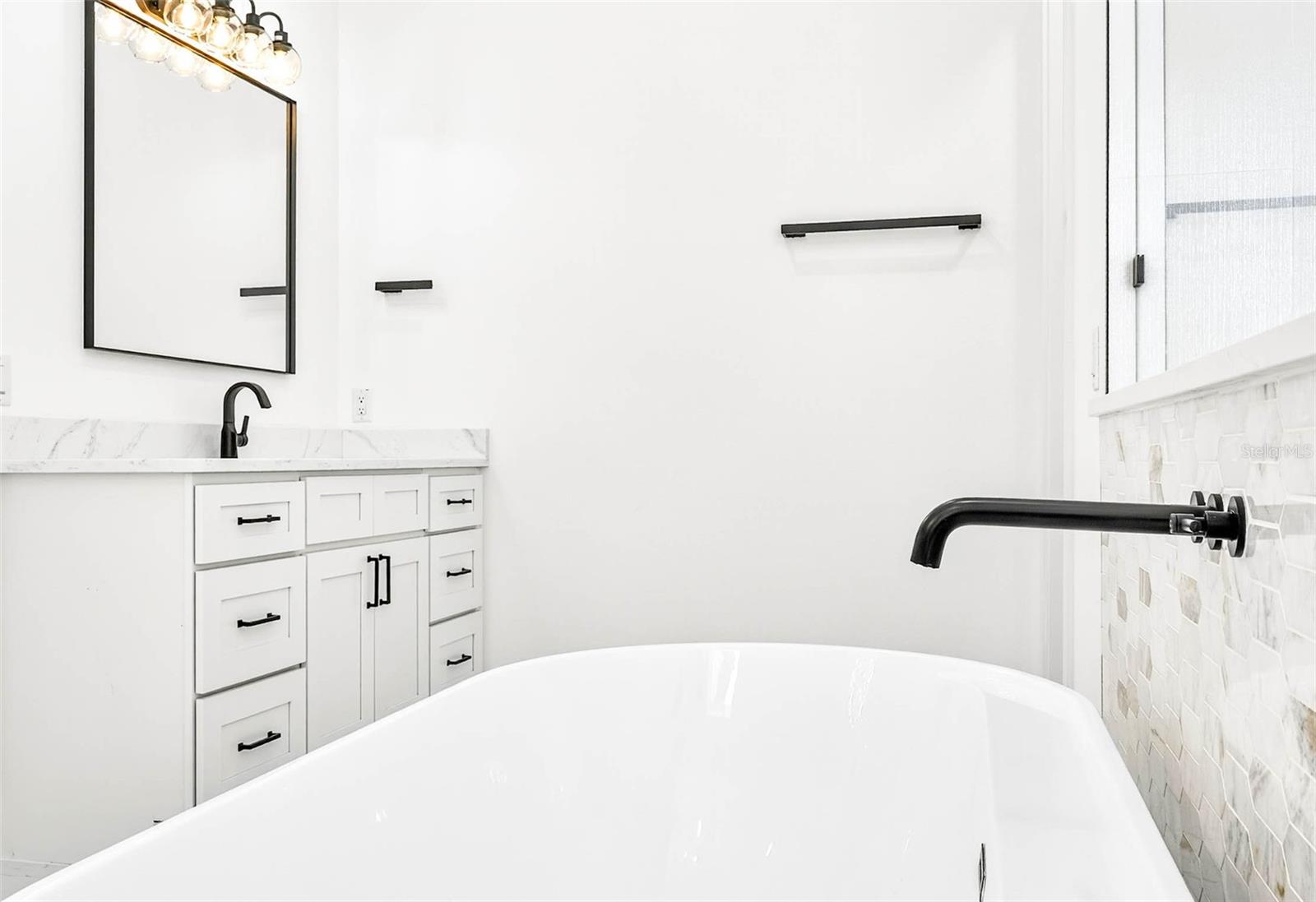Image 41 of 86 For 32859 3rd Ave