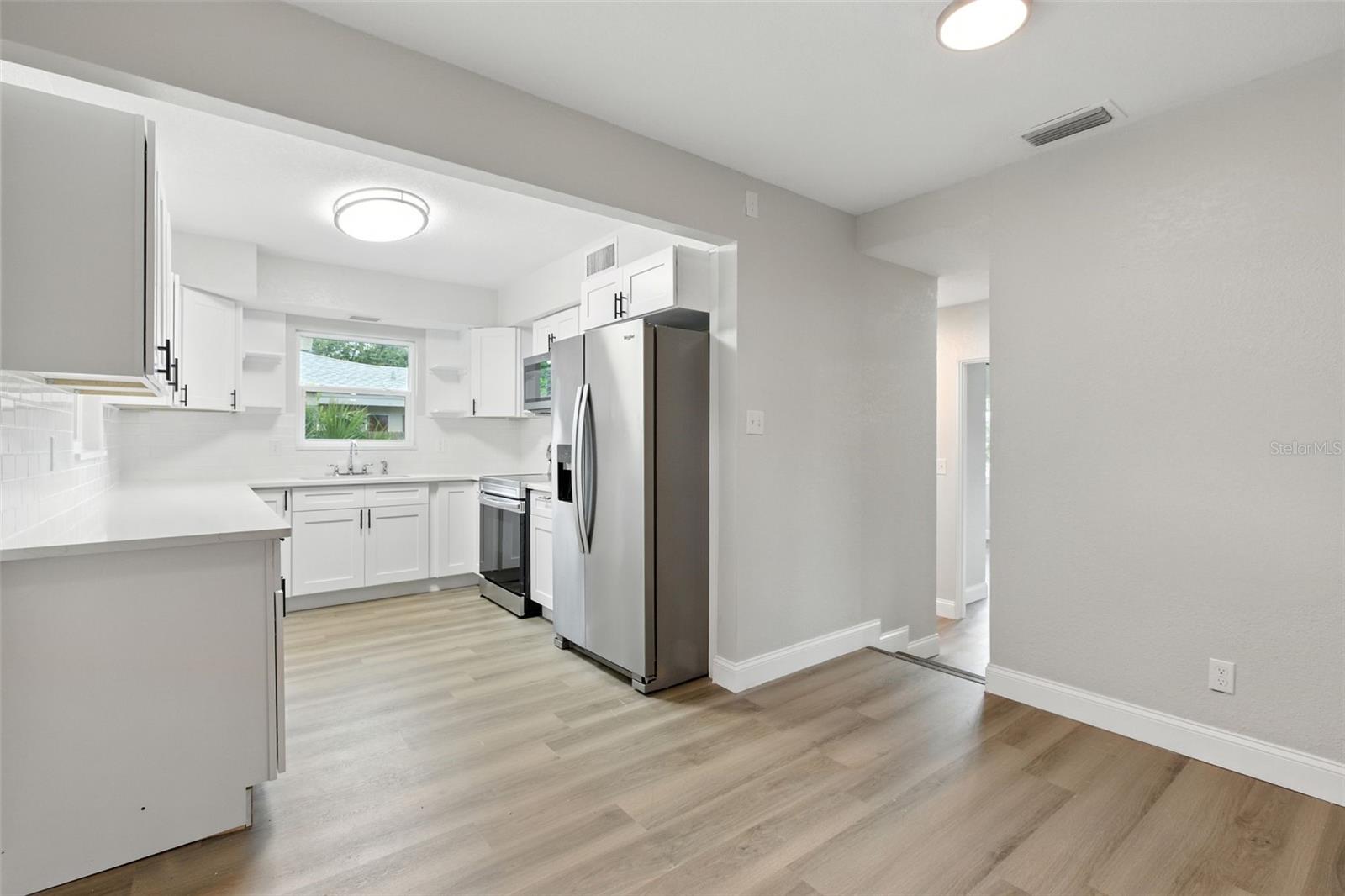 Image 10 of 29 For 5202 23rd Avenue