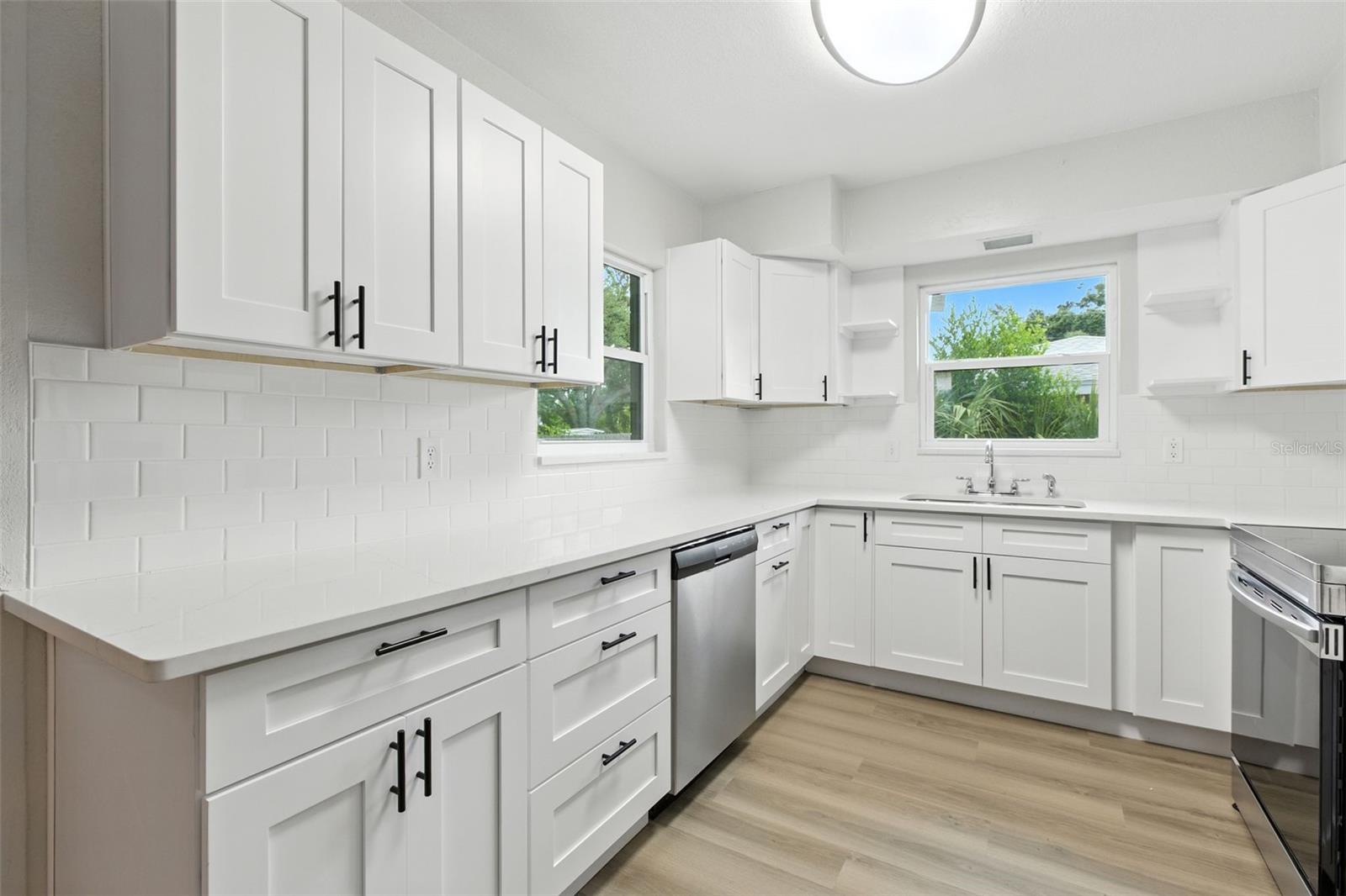 Image 12 of 29 For 5202 23rd Avenue
