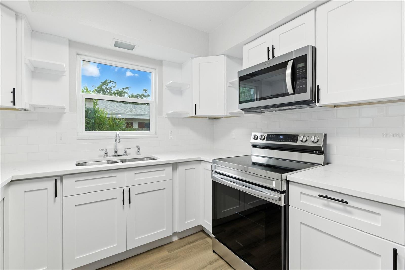 Image 14 of 29 For 5202 23rd Avenue