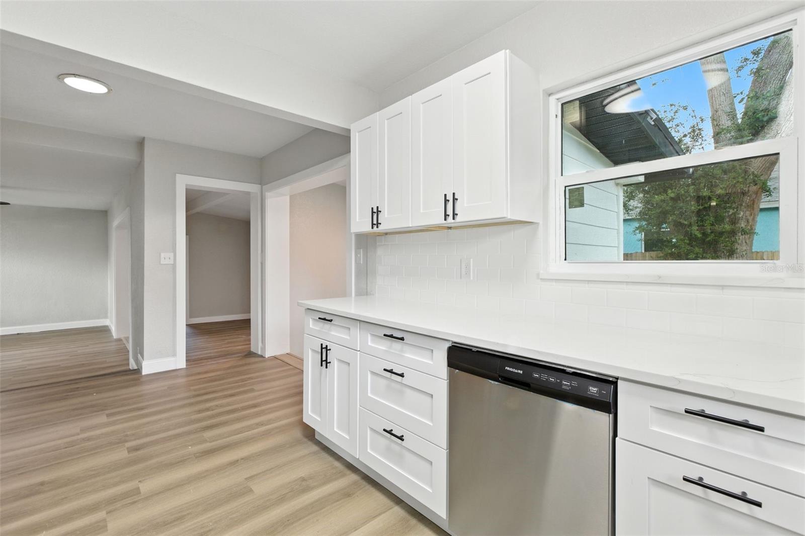 Image 15 of 29 For 5202 23rd Avenue
