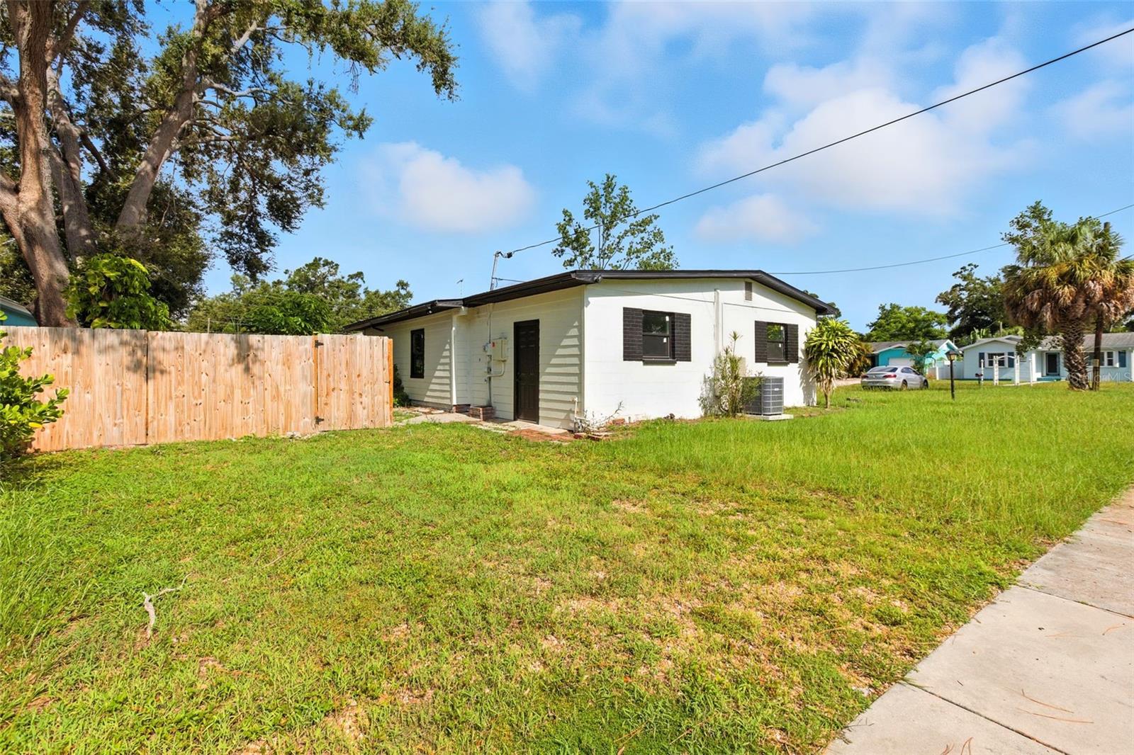 Image 2 of 29 For 5202 23rd Avenue
