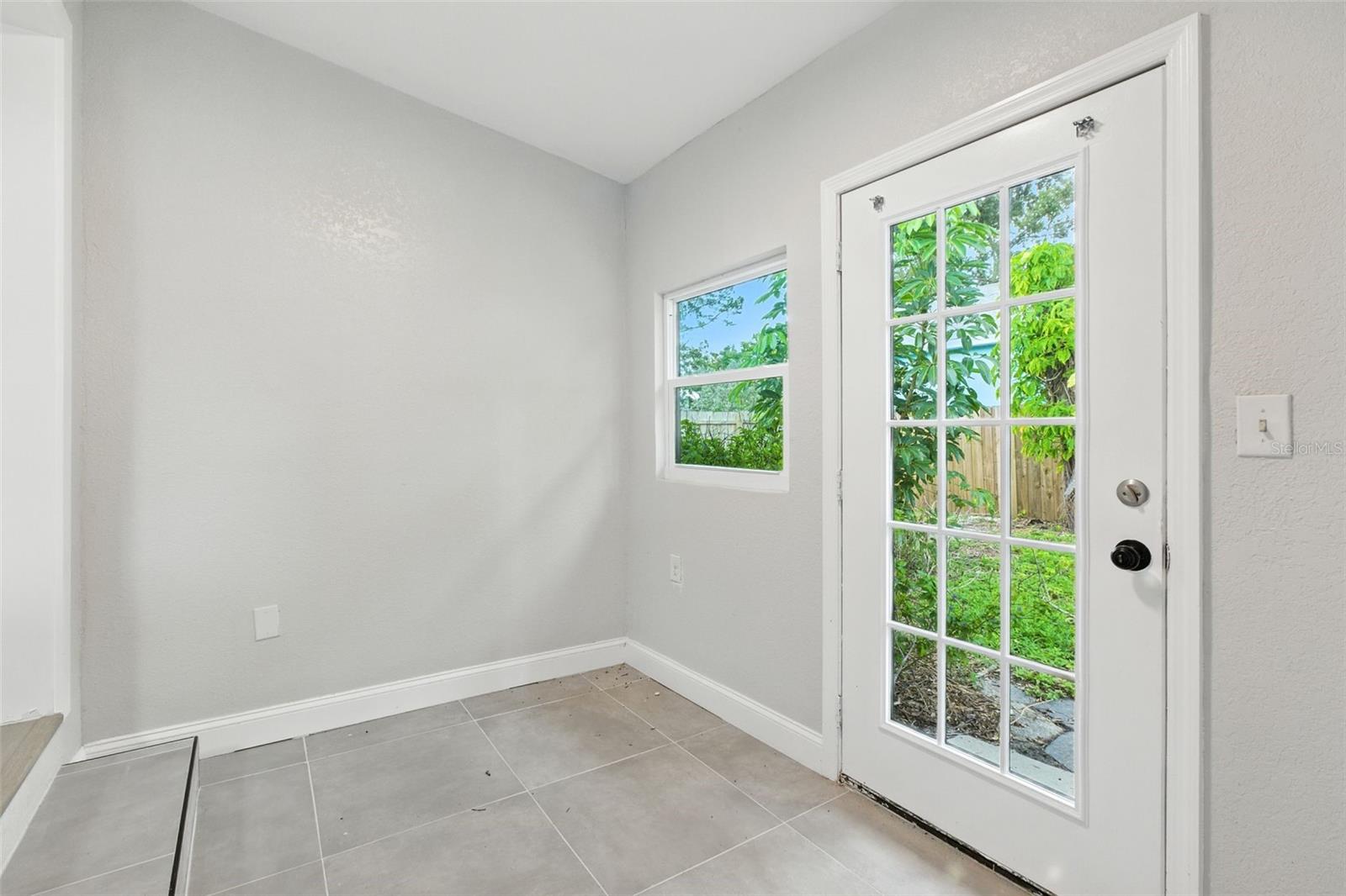 Image 22 of 29 For 5202 23rd Avenue