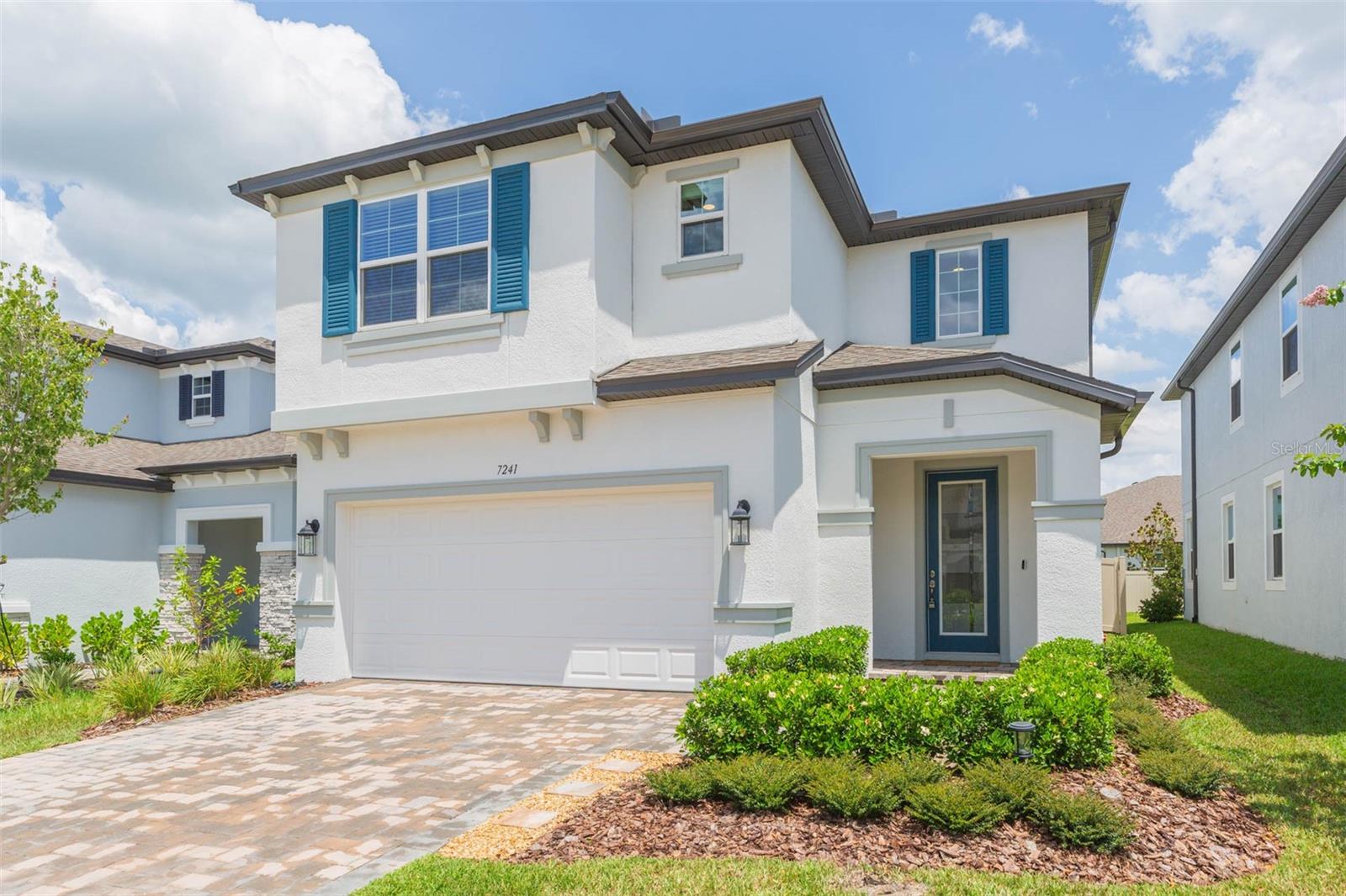 Listing photo id 1 for 7241 Notched Pine Bend