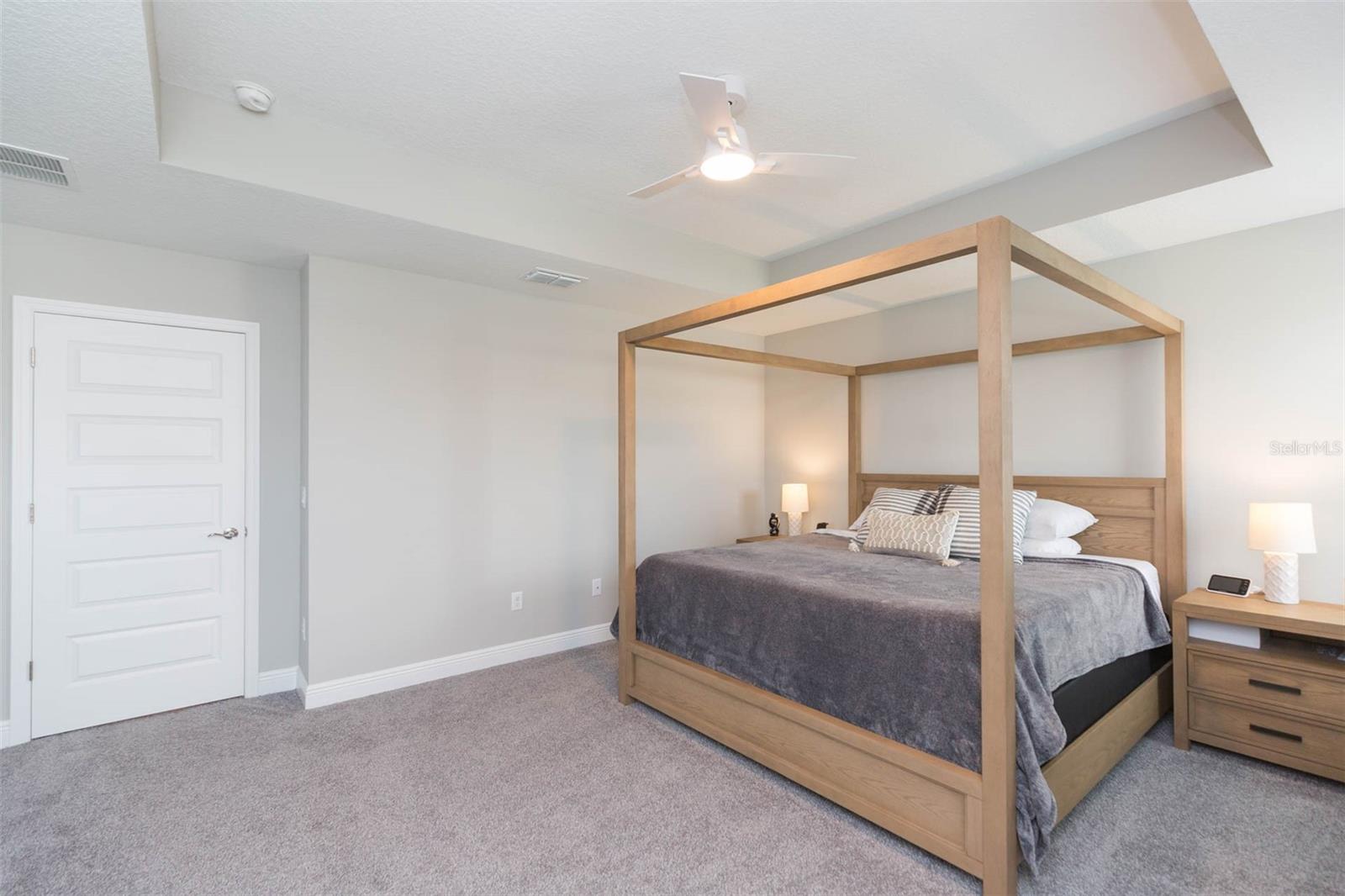 Listing photo id 28 for 7241 Notched Pine Bend
