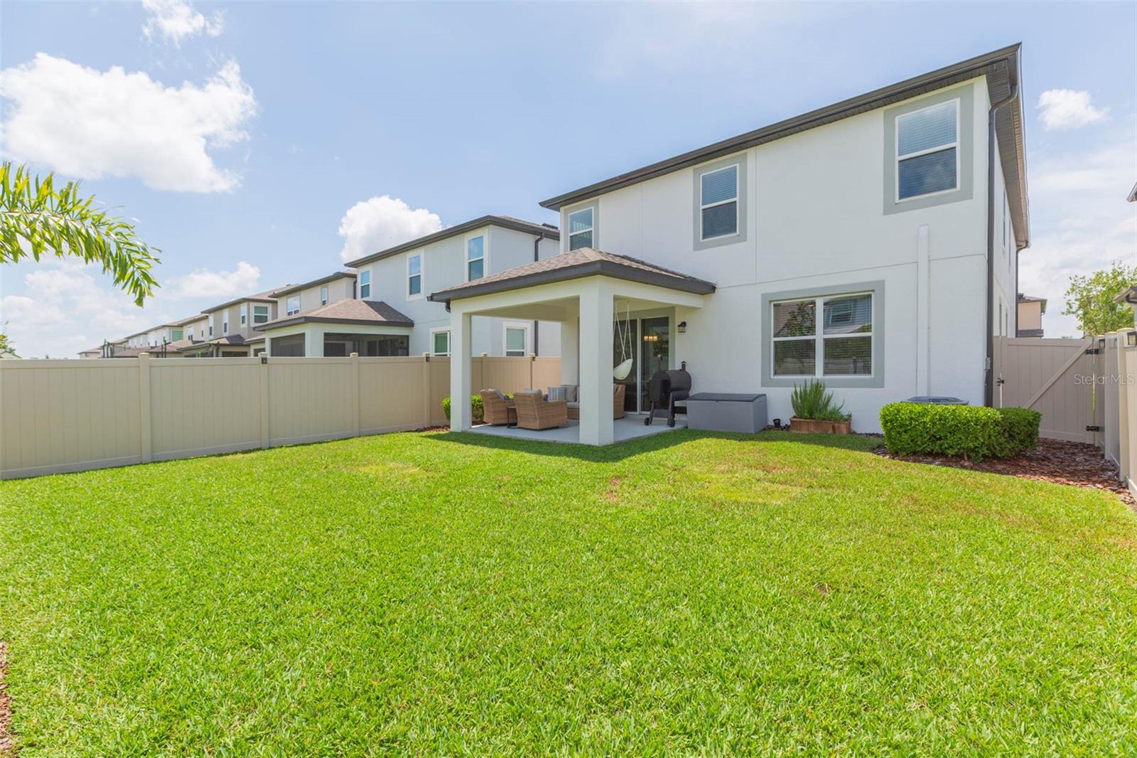 Listing photo id 47 for 7241 Notched Pine Bend