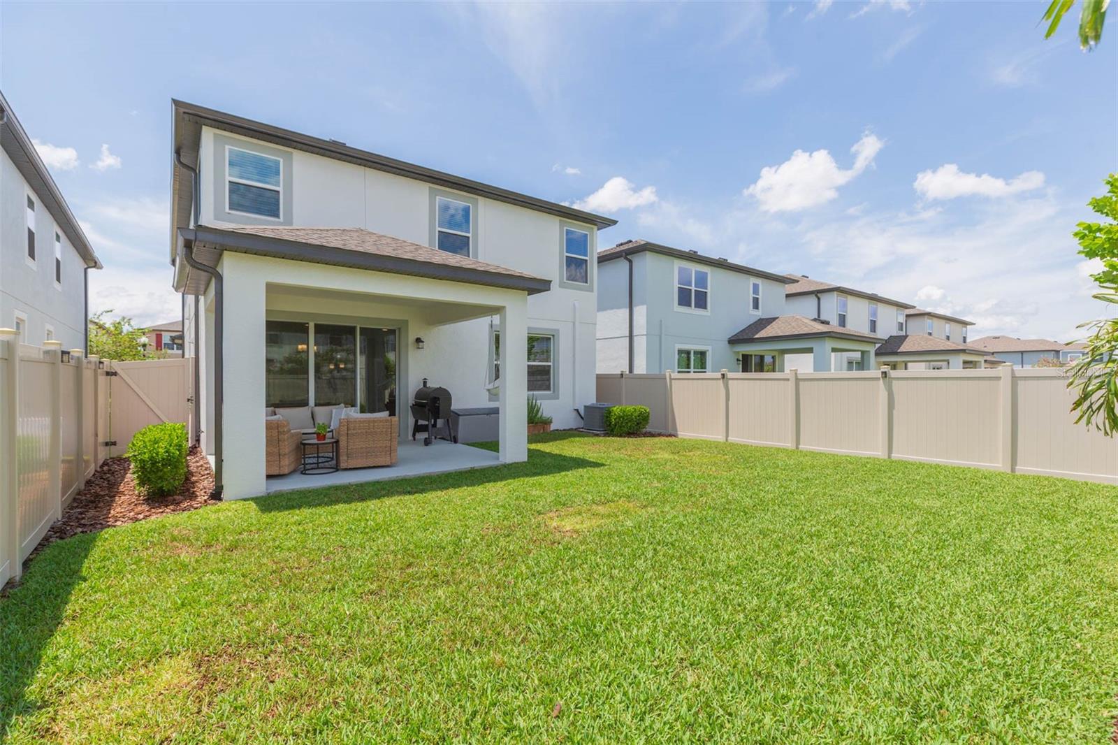 Listing photo id 48 for 7241 Notched Pine Bend