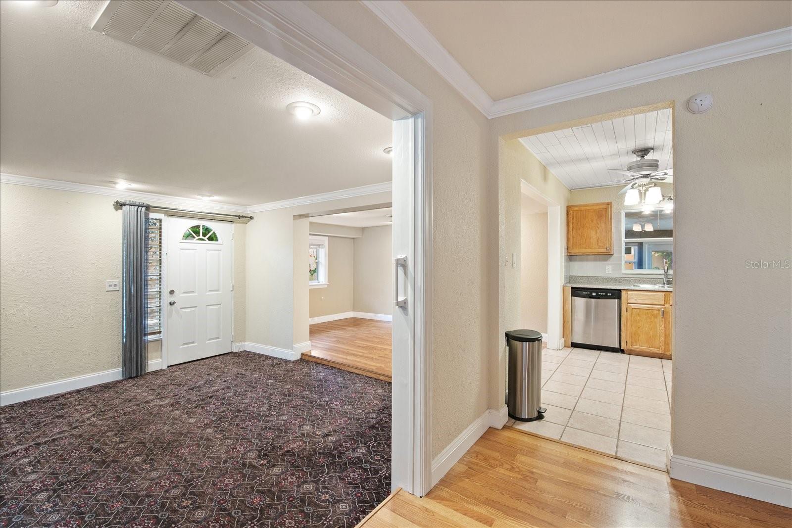 Image 10 of 33 For 5390 48th Avenue N
