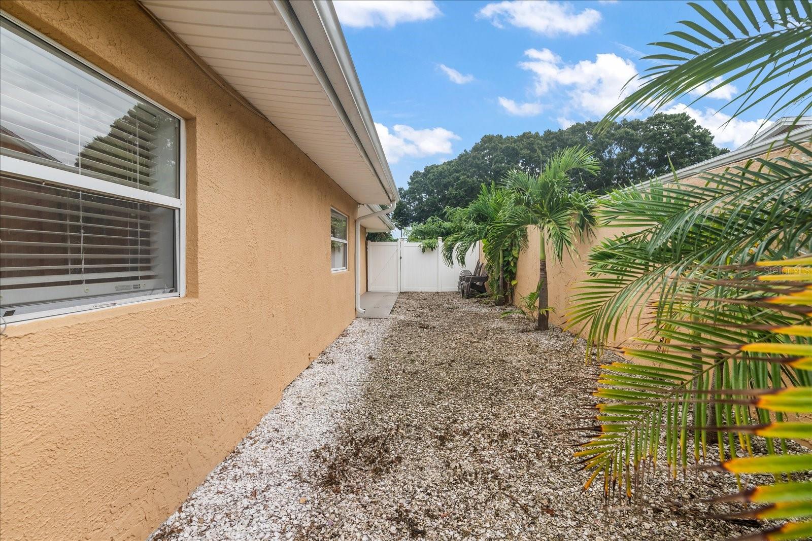 Image 30 of 33 For 5390 48th Avenue N