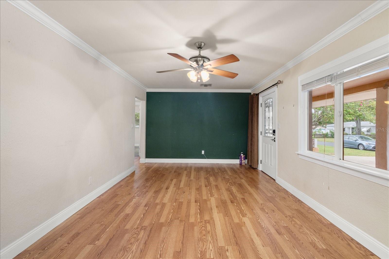 Image 7 of 33 For 5390 48th Avenue N