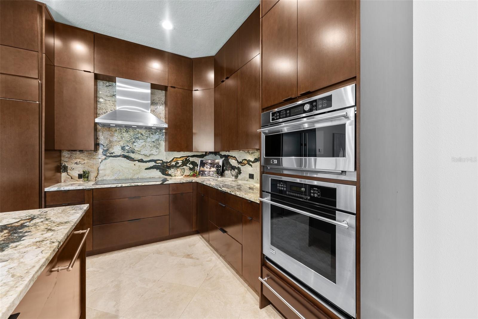 Image 18 of 56 For 5609 Piney Lane Drive