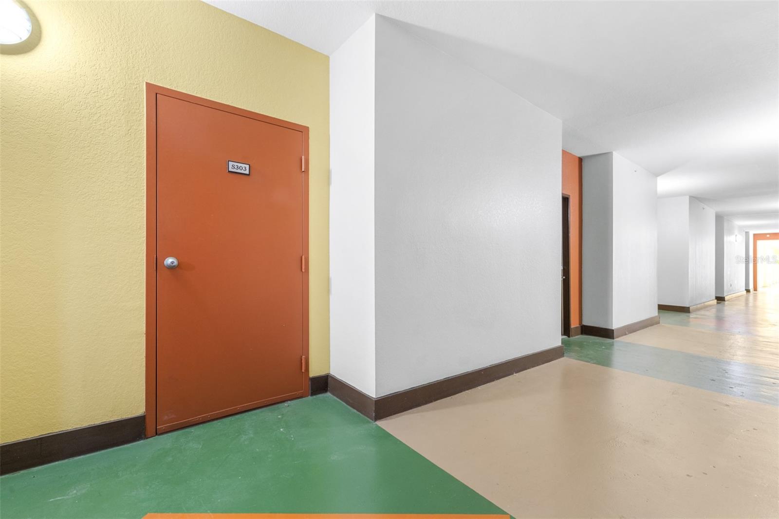 Image 30 of 57 For 2421 Horatio Street 835