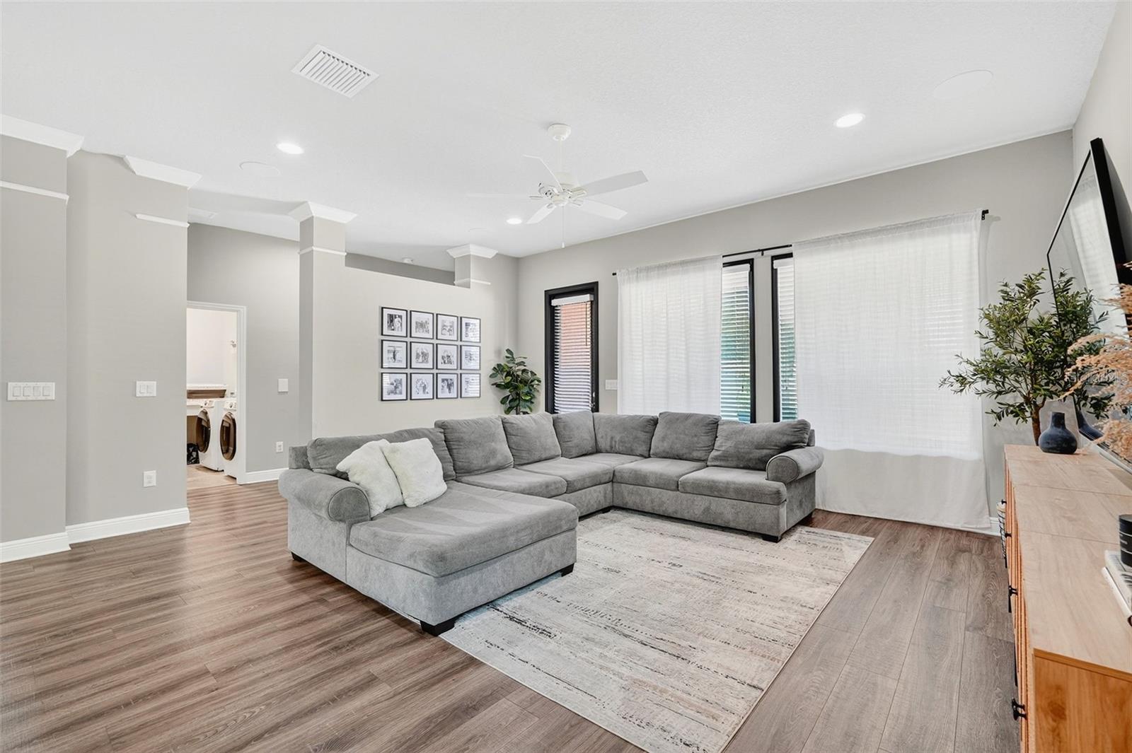 Image 20 of 47 For 1207 Cadence Court