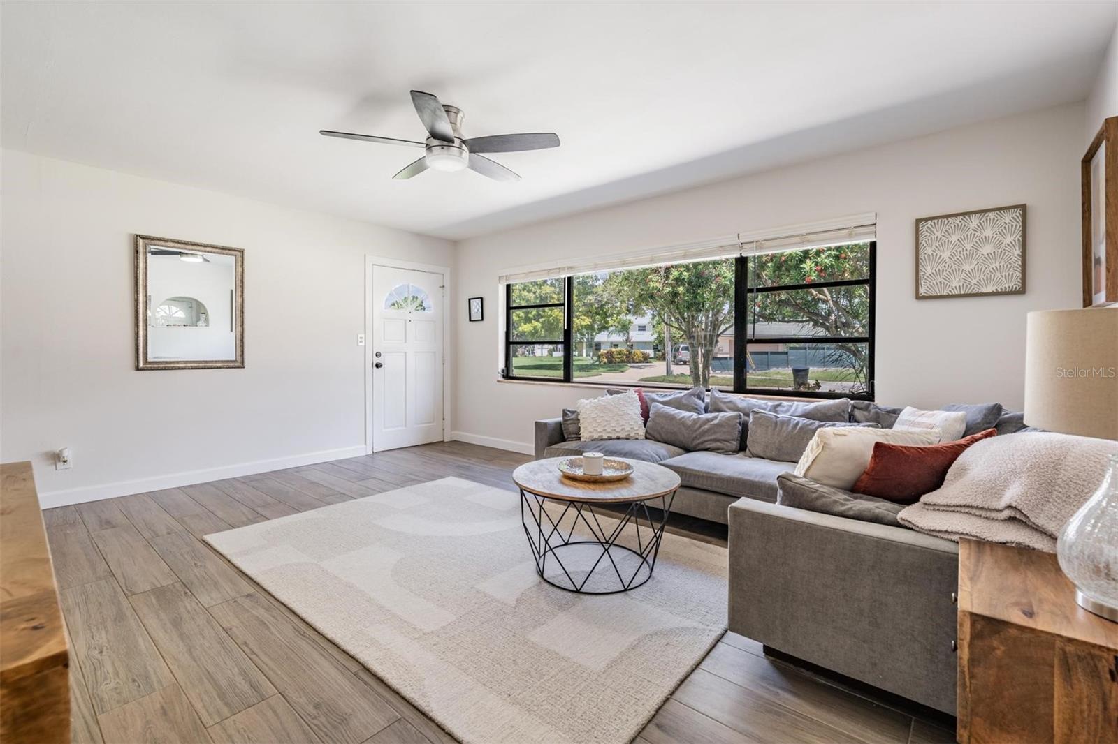 Image 12 of 33 For 1816 Bayou Grande Boulevard Ne