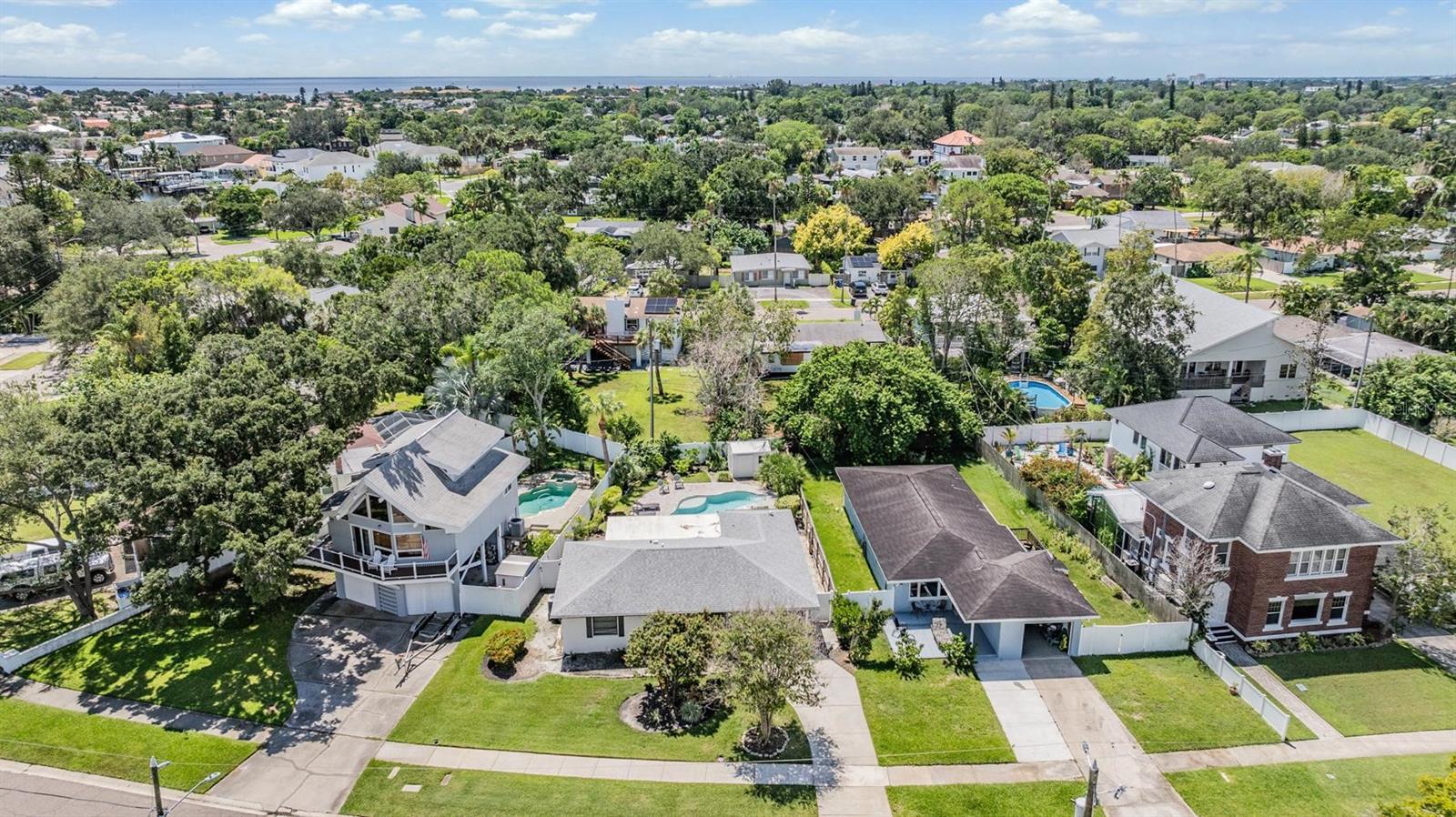 Image 27 of 33 For 1816 Bayou Grande Boulevard Ne