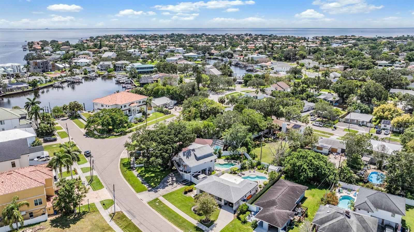 Image 28 of 33 For 1816 Bayou Grande Boulevard Ne