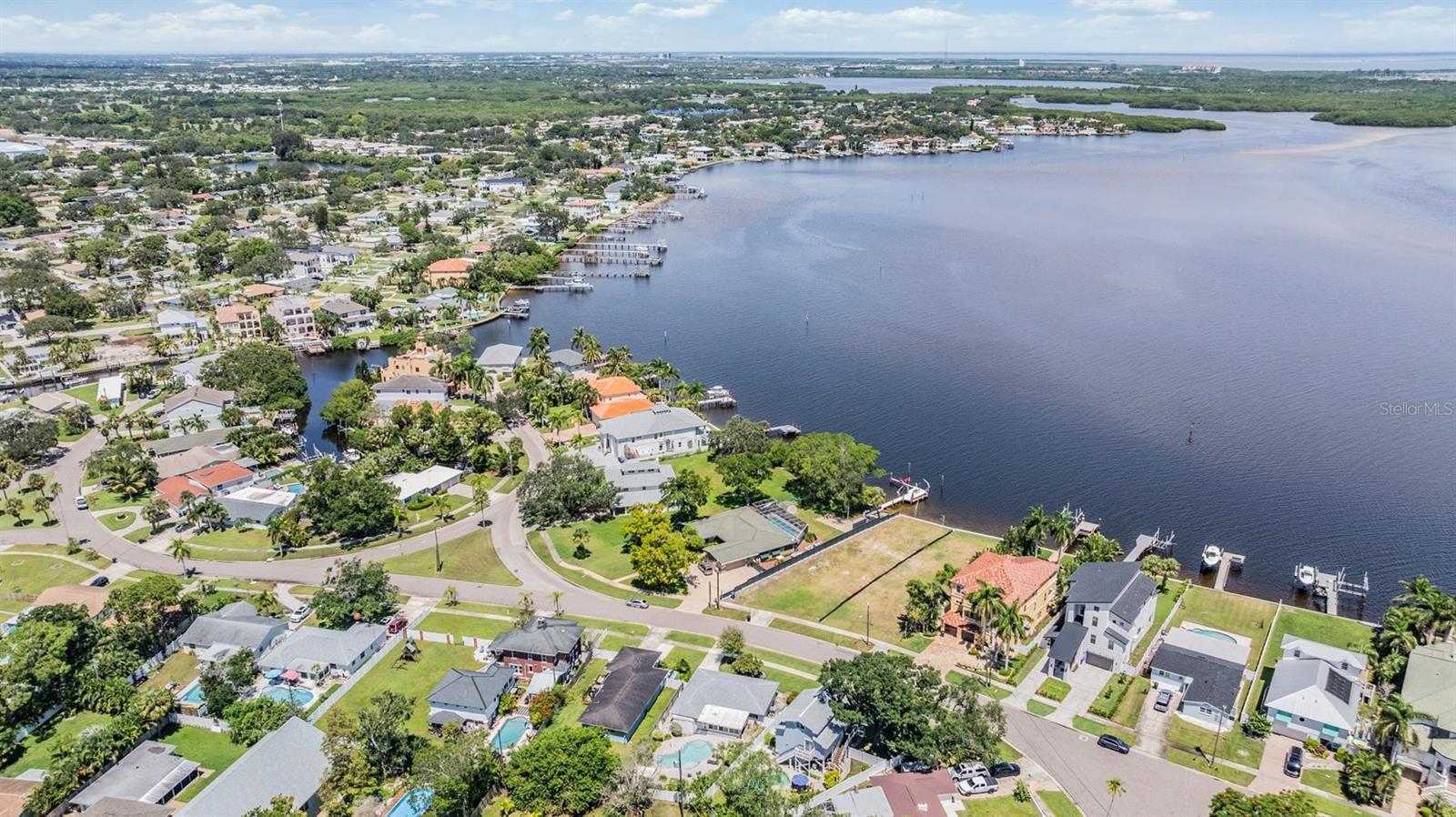 Image 32 of 33 For 1816 Bayou Grande Boulevard Ne