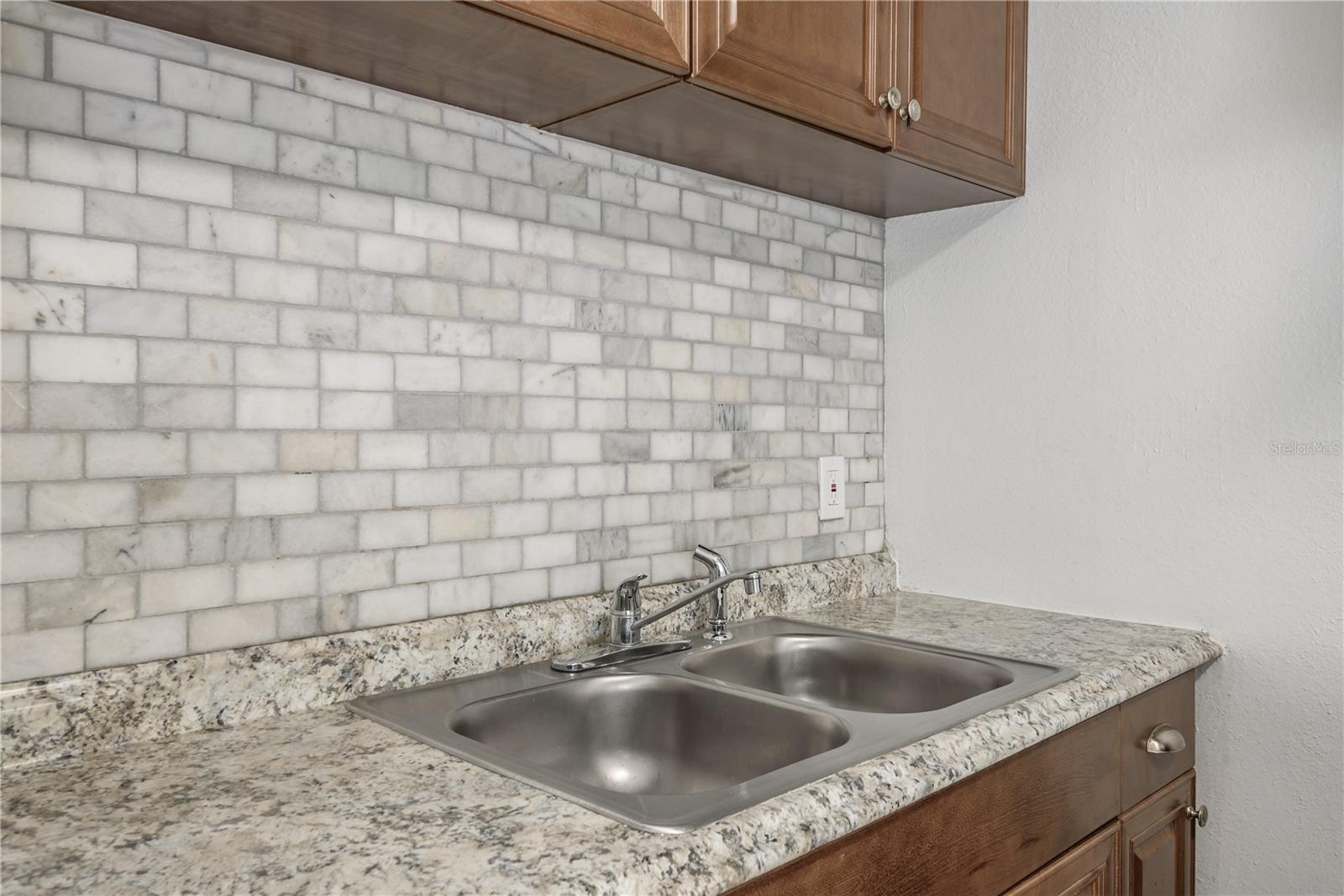 Image 11 of 49 For 902 22nd Avenue