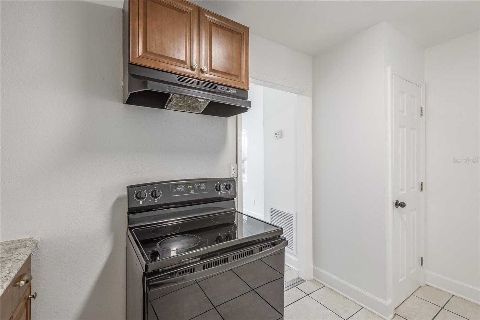 Image 12 of 49 For 902 22nd Avenue