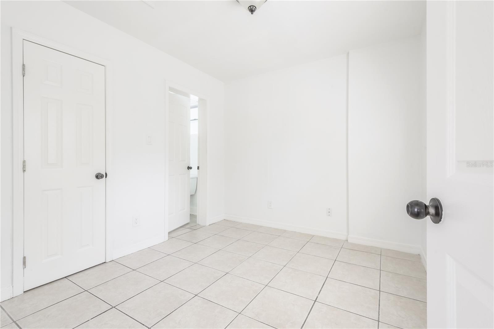 Image 20 of 49 For 902 22nd Avenue
