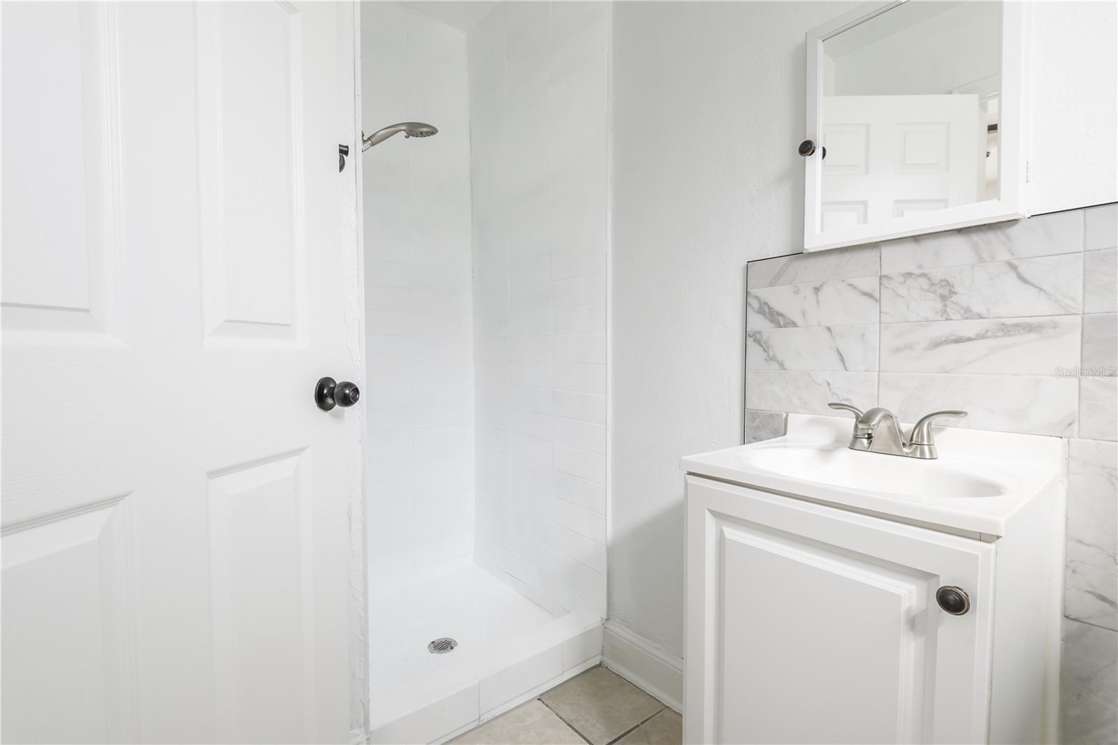 Image 22 of 49 For 902 22nd Avenue