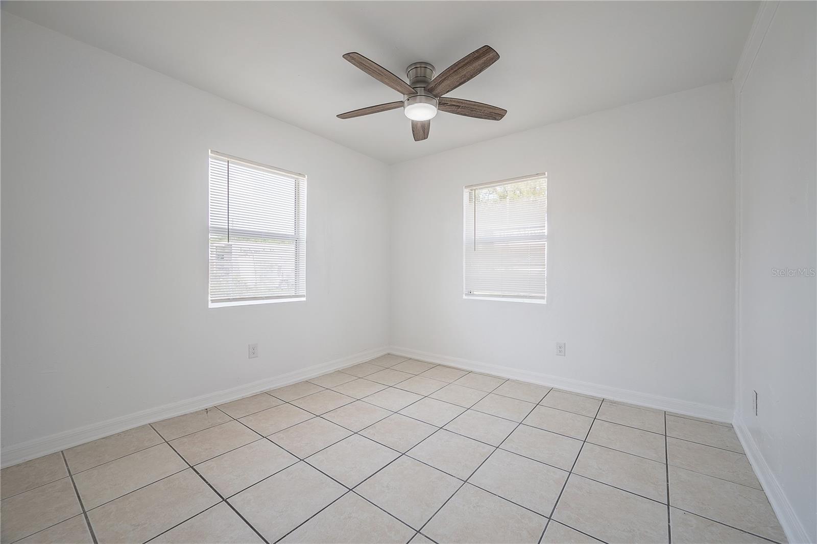 Image 41 of 49 For 902 22nd Avenue