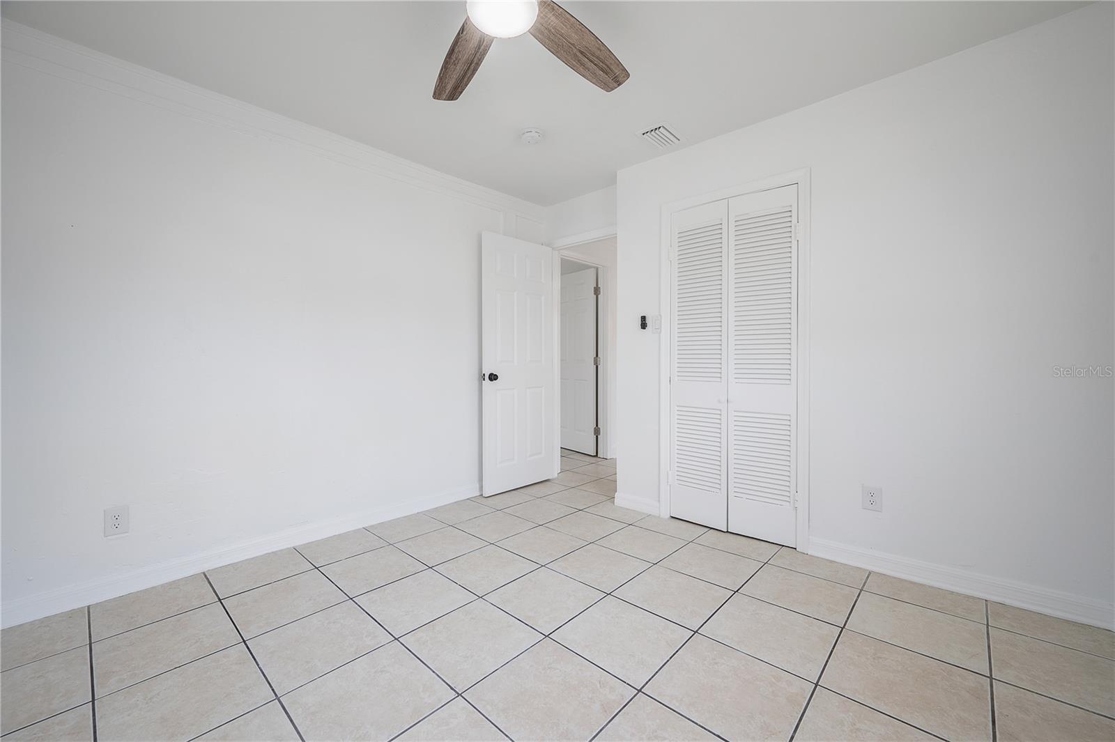 Image 42 of 49 For 902 22nd Avenue